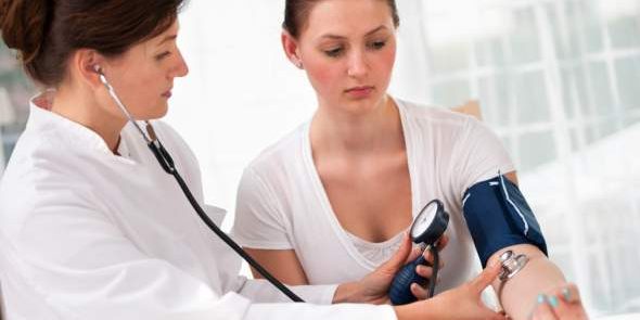 visoki krvni pritisak na nervnoj bazi promatranje ambulanta za hipertenziju